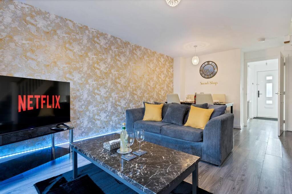Luxury Birmingham City Centre Townhouse With Free Parking - Sleeps 4 - Perfect For Contractors, Business Travellers, Families And Other Groups - Near Bullring, Newstreet, Selfridges, Nec, Nia & Birmingham Airport Екстер'єр фото