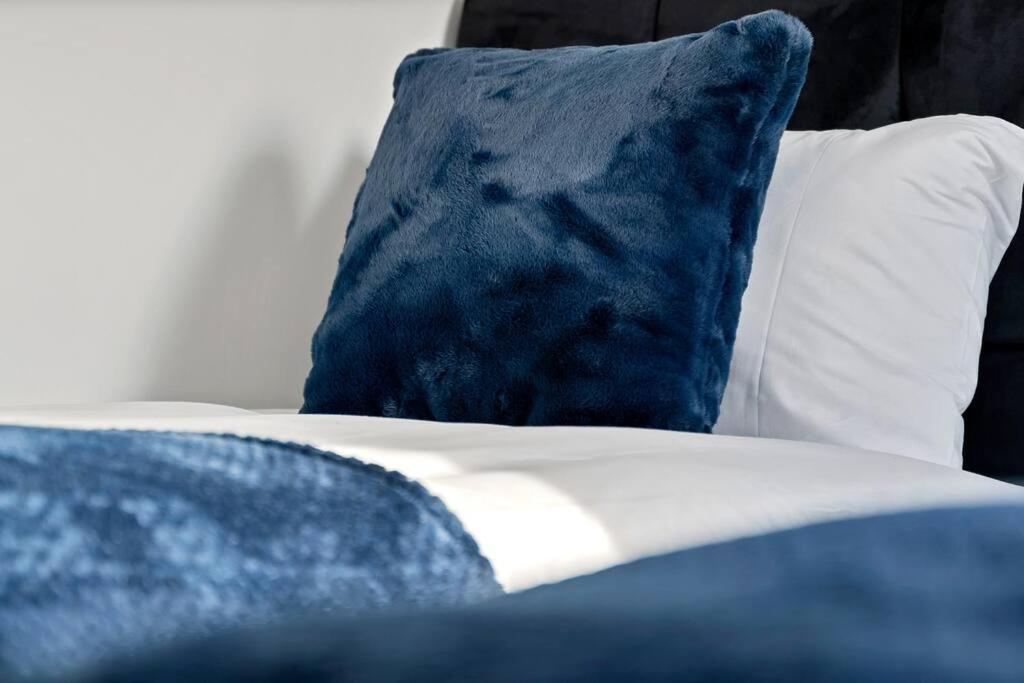 Luxury Birmingham City Centre Townhouse With Free Parking - Sleeps 4 - Perfect For Contractors, Business Travellers, Families And Other Groups - Near Bullring, Newstreet, Selfridges, Nec, Nia & Birmingham Airport Екстер'єр фото